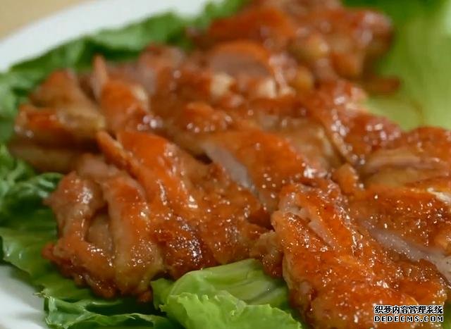 雞腿的新吃法，不蒸不煮不烤，不用一滴油，外香內(nèi)酥太好吃了