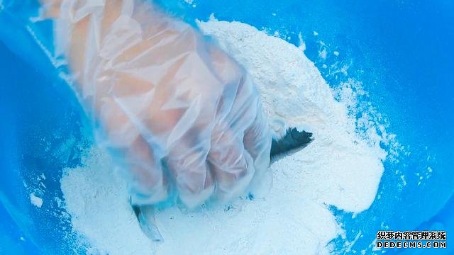 春節(jié)宅家中，捉了盆“水中人參”，寬油大火炸到焦香，很下飯