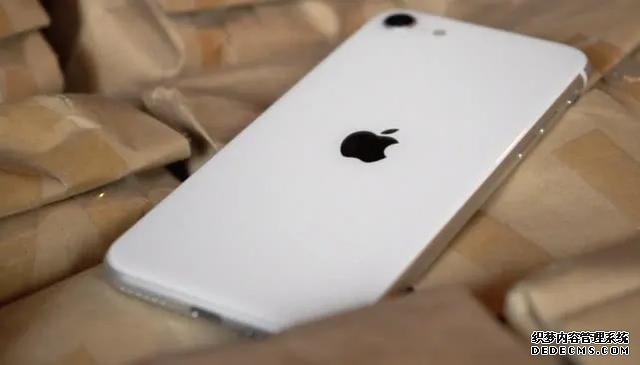 新款iPhone SE和iPhone XR怎么選？